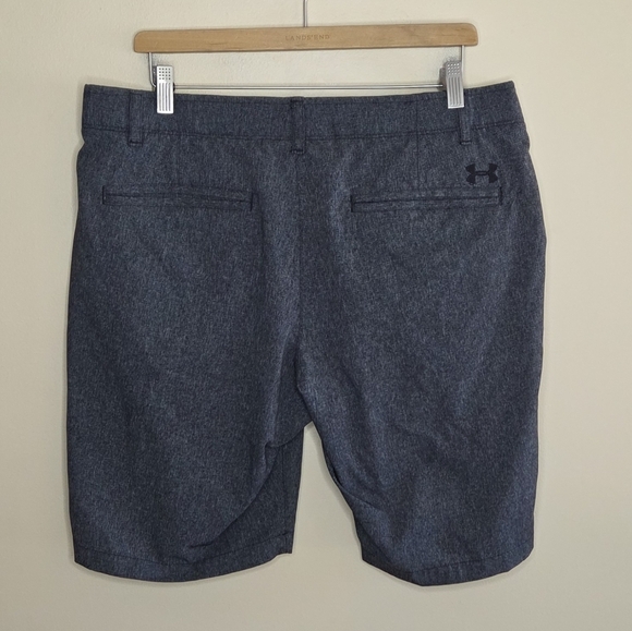 Under Armour | Loose Fit Gray Flat Front Shorts Mens Size 36 10" Inseam - Picture 6 of 7